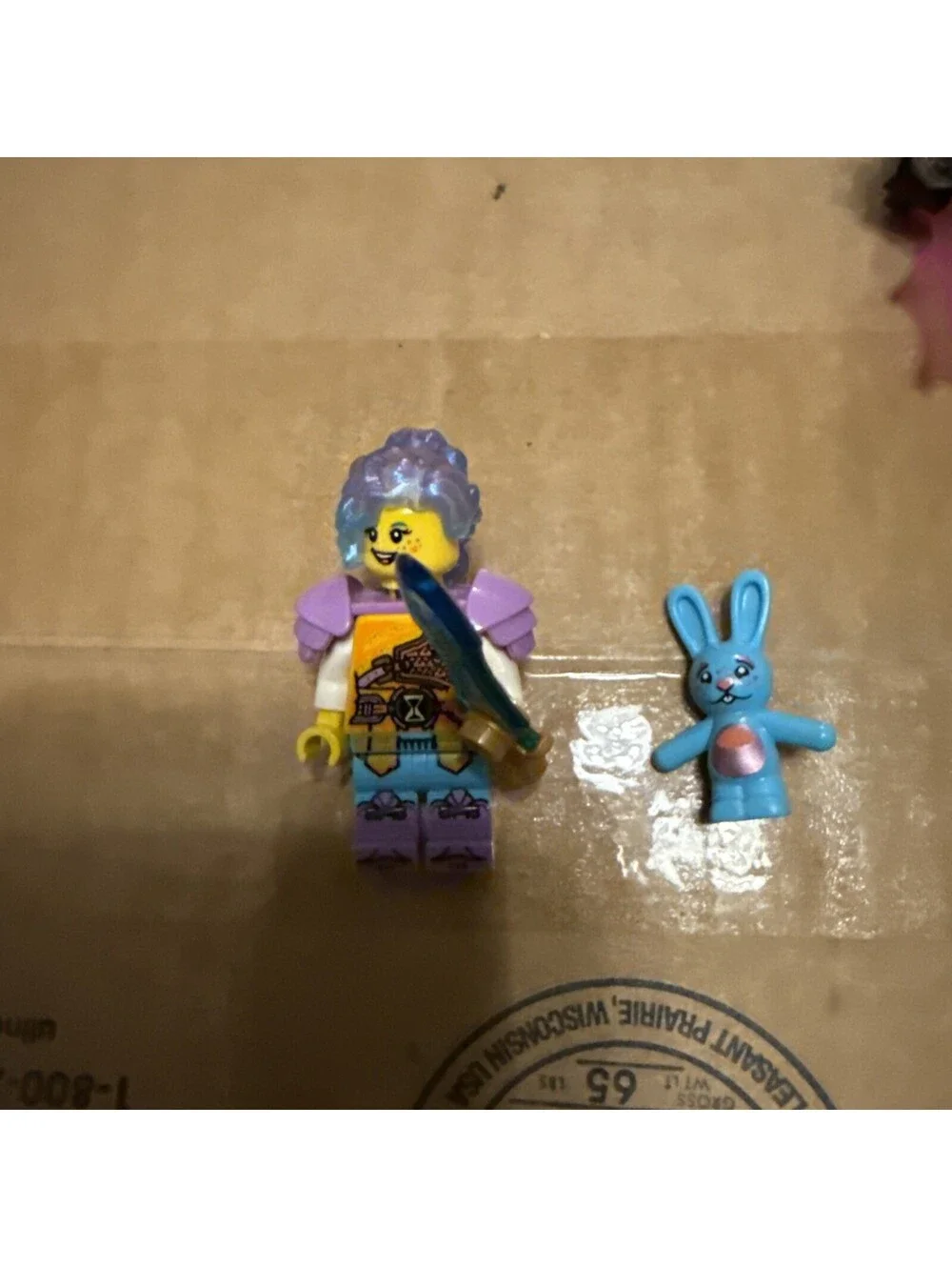 2023 LEGO DREAMZzz Izzie Minifigure drm032, with accessories